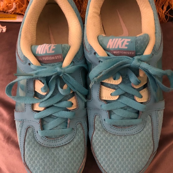 Nike Dual Fusion ST2 women’s size 9 - Picture 2 of 6